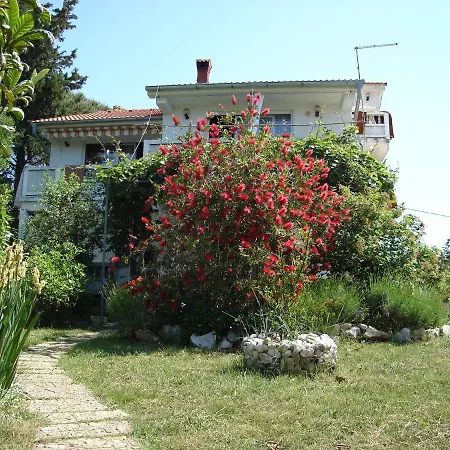 Apartment 5014b