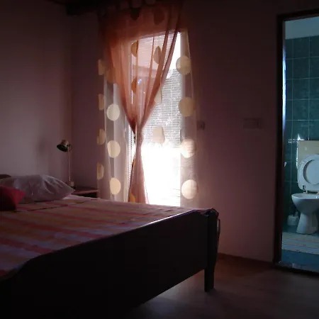 5014b Apartment Kampor